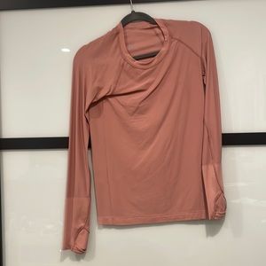 Lululemon top